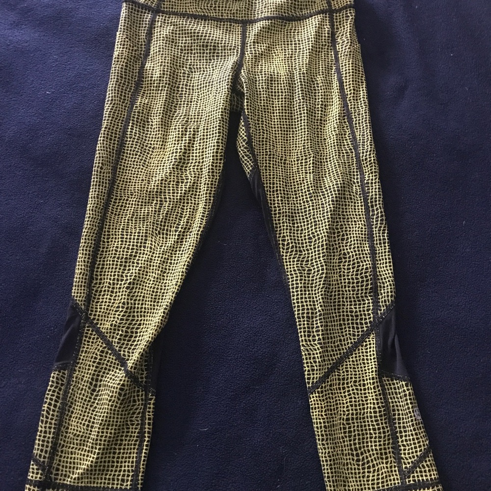 Lulu Lemon stretch crop leggings